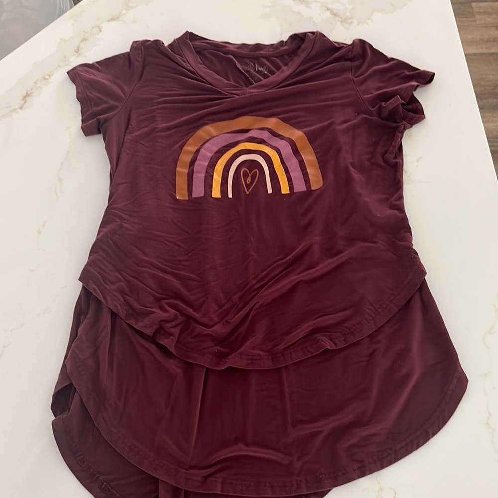 Latched mama tee shirt (small)